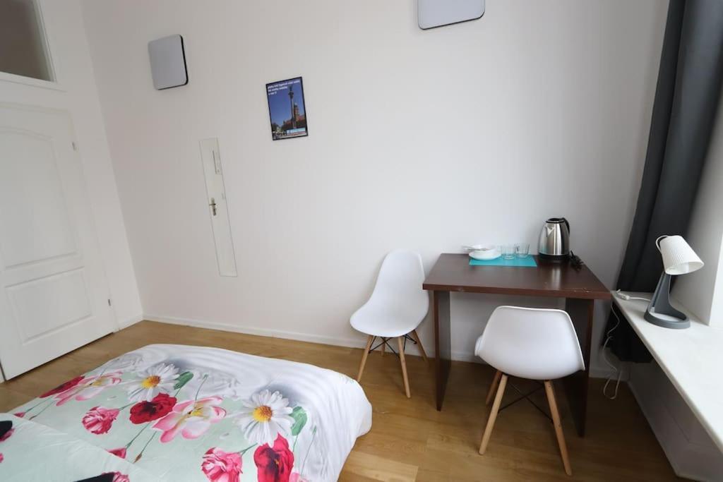 Fantastic Waw - Kp22 Room D Varsovia Exterior foto